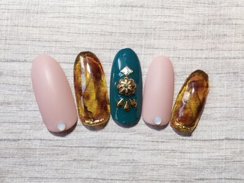 カットアンドスタイル クラウン(Cut & Style Clown)/ジェルやり放題[横浜/横浜駅]