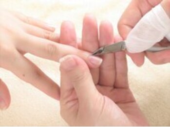 パラスパガーデン 福岡(para spa GARDEN)/ケアの流れ【２】　甘皮ケア