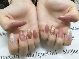 【うねうねネイル】