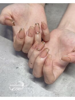 エム(em)/ミラーデザイン