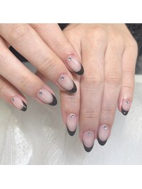 フレンチネイル + パーツ