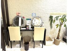 スワロ(Swallow)の雰囲気（メイクブースも完備♪）