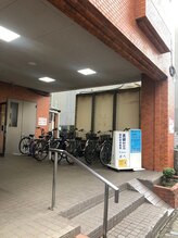 頭ん坊 浦安店/歩道を渡り真っ直ぐ進むと