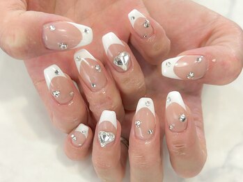 テラス(TERRACE)/散りばめフレンチネイル