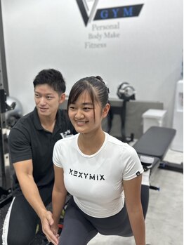 ヴイズ ジム(V's GYM)の写真/ジムが初めての方も丁寧にサポ-ト!運動不足解消・メンテナンスに◎美脚やヒップアップ、姿勢改善にも♪