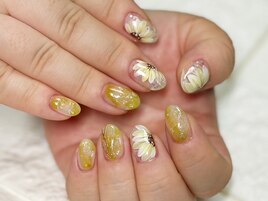 夏向けひまわりネイル