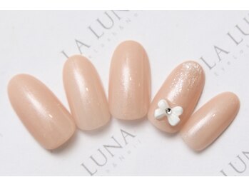 ラルナ ネイルアンドアイラッシュサロン(LA LUNA nail & eyelash salon)/24年8月9月◇定額ナチュラル◇