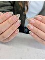 ペタル(Petal)&nbsp;艶感のあるネイルデザインでずっと眺めていたい手へ◎