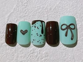 チョコミントネイル
