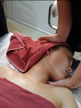 ネイル&エステ Sur【シュール】/