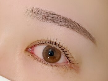 フォルミー(forume)の写真/【まつげ×眉毛のセットメニュー】で毎朝のメイクの時短に♪お客様に似合うデザインをご提案いたします。