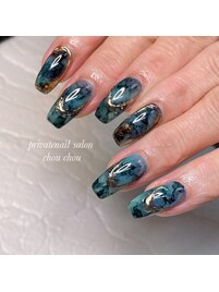 インクアートで奥行きネイル