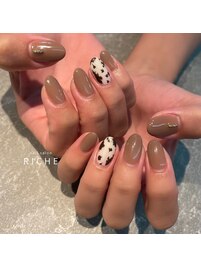 秋のダルメシアンネイル！
