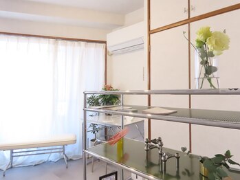 ユゲ(Yug.E)/白を基調とした内装です