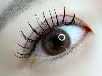 ラヴィアスプラス(LAVIAS+)/丸目デザイン/ぱっちり/束感