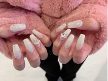 プラチナムドール 桂店(PLATINUMDOLL)/落書きネイル フットネイル 白