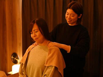 エス 立川店(esu)の写真/【いつでも貸切、極上空間。】おひとり時間で至福のひとときを…お悩みに合わせてじっくり丁寧に施術。
