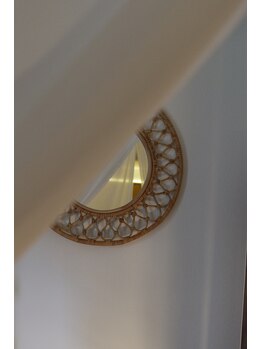 ヨモギ蒸スメ/ここはしっかり自分を見る場所