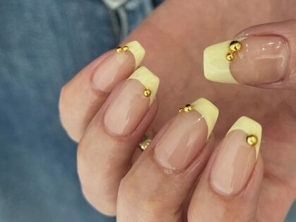 ニフ(Nif)の写真