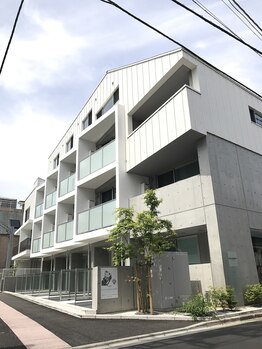 ウンジョルノ フェリーチェ 表参道店/綺麗なデザイナーズマンション