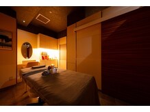 スローティ ラテ 札幌ピヴォ店/大通りの隠れ家サロンで