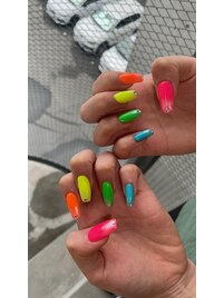 個性派ネイル