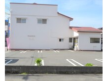 ニュアンス(nuance)/お店横に駐車場8台あります