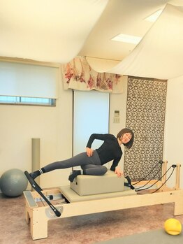 リトリート(RetreaT)の写真/【 ピラティス初回体験 ¥5,500】未経験・初心者OK◎楽しいプライベートレッスンで、心も体も健康に♪