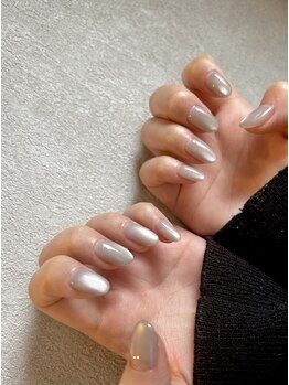 艶マグネットネイル