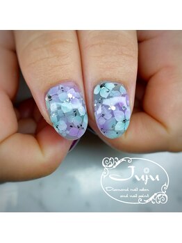 ジュジュ(Juju)/2色の紫陽花ネイル