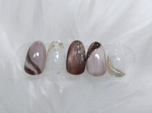 イング(+ Ing)/マグネットネイル