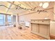 ネイルスタンド(NAIL STAND)の写真