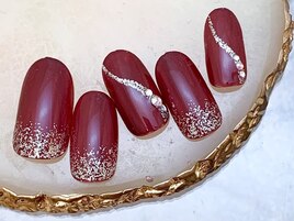 華やかボルドーネイル
