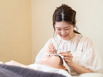 トップヘアーテラス(TOPHAIR TERRACE)の写真/自まつ毛を傷めないまつ毛パーマ＆エクステ】どこから見ても上品なお目元に¥4,400～エクパ/コスメリフト