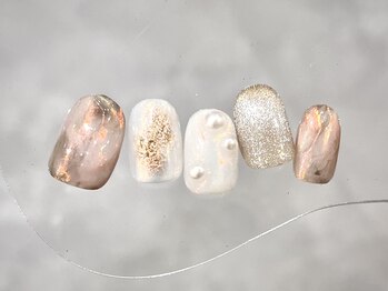 ベージュマグネットニュアンス