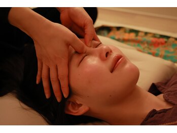 ヌアボーラン ブルー 麻布十番店の写真/眼精疲労に深層筋からアプローチし首・肩の緊張を解き視界がクリアに!至福体験を♪