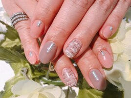 ふんわり透け感のツイードネイル