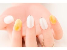 エムスラッシュ フィール 東戸塚店(M.SLASH)/イエローネイル