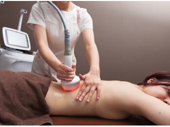 美骨小顔サロン アビー(ABBY)/背中痩身エステ♪