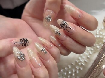 ぷわべりネイル 岐南の写真/【韓国ネイル＆ワンホンネイル☆】人気トレンドデザインで指先から気分UP♪パーツも豊富にご用意★