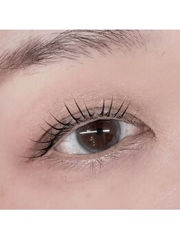 プレザント(PLEASANT)の写真/《朝のメイク時短に!》お目元のお手入れで華やか&大人仕様の印象に♪根元から立ち上げ印象的なお目元へ☆