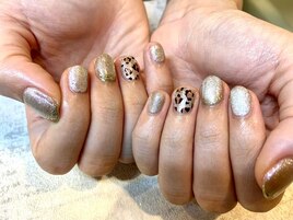 【パラジェル】アニマル柄ネイル