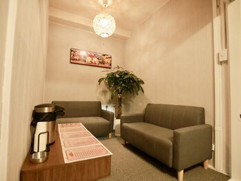 足千里 名古屋新栄店/待合室