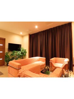 仕事帰り・早朝OKのサロン