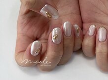ミエレ(miele)/ホワイトミラーちゅるんネイル