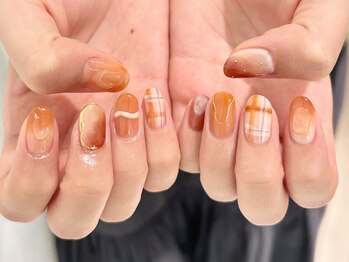 ブローチ(BRooCH)の写真/シンプル～こだわり派まで大満足◎自分らしさと遊びゴコロをたっぷり詰め込んだネイルはココで決まり☆