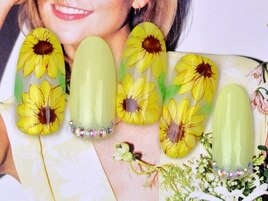 ヒマワリネイル