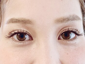 エオン(eon)の写真/なりたいお目元に数種類のエクステから最適なものをご提案☆エクステが初めての方もお任せください！