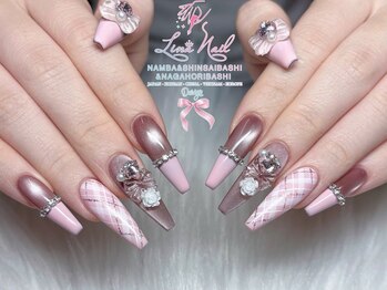 ナナネイル アメ村心斎橋店(NaNa Nail)の写真/【持ち込みデザインOK★】10本アート＆きらきら可愛いパーツ埋め尽くしのこだわりデザインが人気！