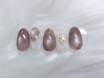 イング(+ Ing)/マグネットネイル